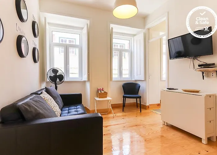 Bairro Alto Bright By Homing